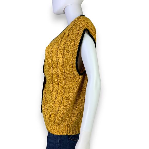 OHI Knitted Cable Knit Vest Size L Button Up Gold Black Trim Grandpa Core 90's - Picture 2 of 6